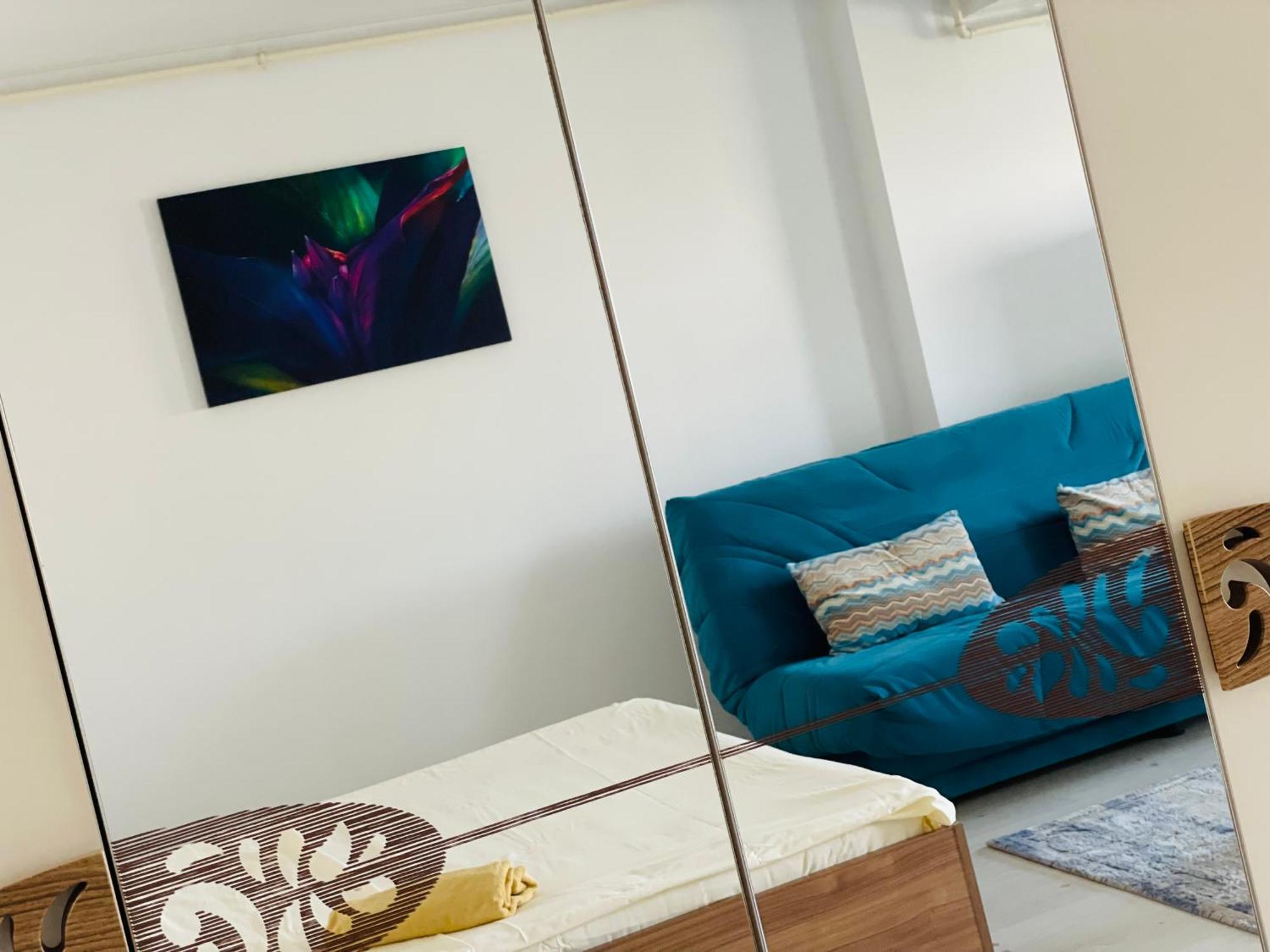 Airplane Plaza Apartment โอโตเปนี ภายนอก รูปภาพ